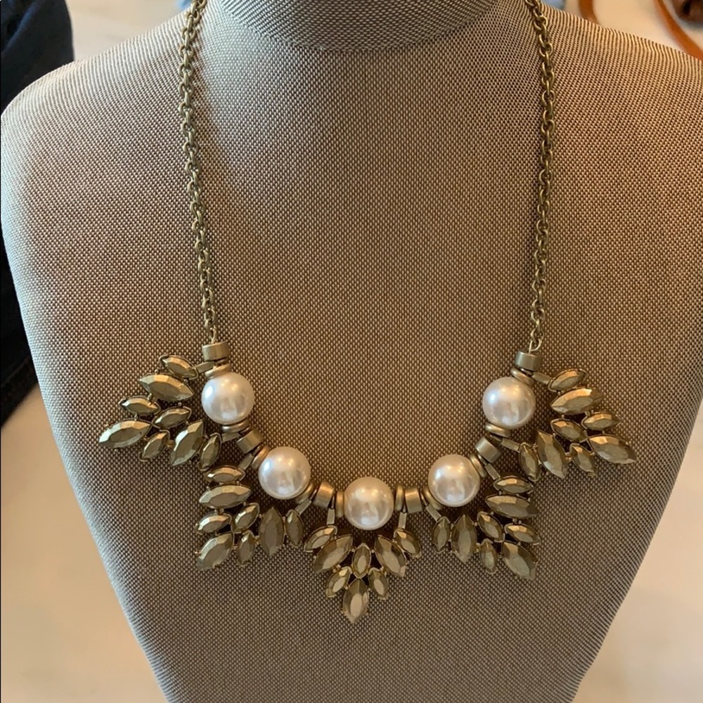 Banana Republic Gold and Pearl Necklace